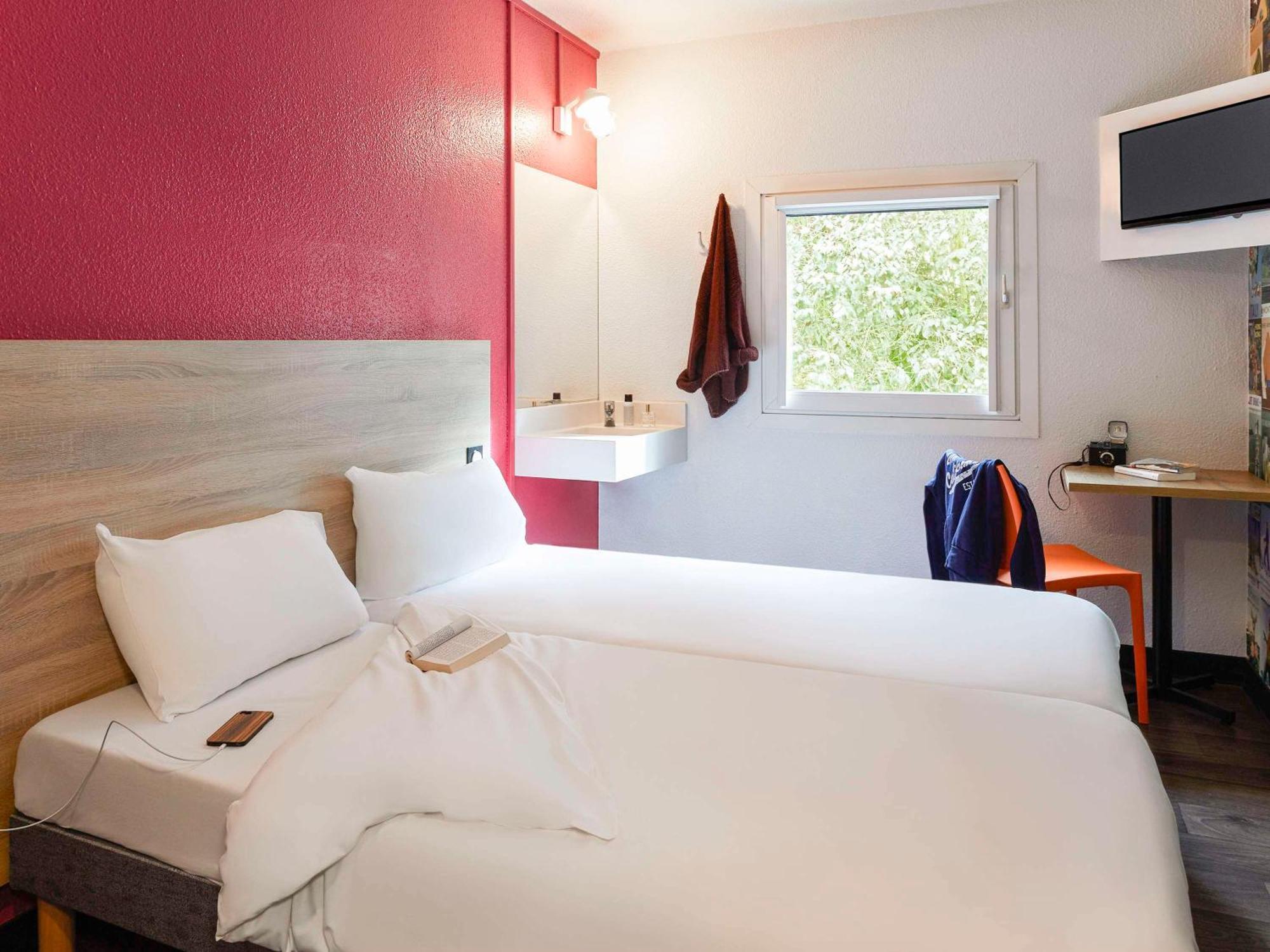 Hotelf1 Toulouse Ramonville Bagian luar foto